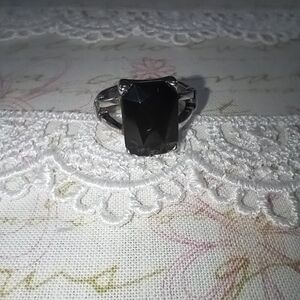 Elegant Black Stone Silver Ring